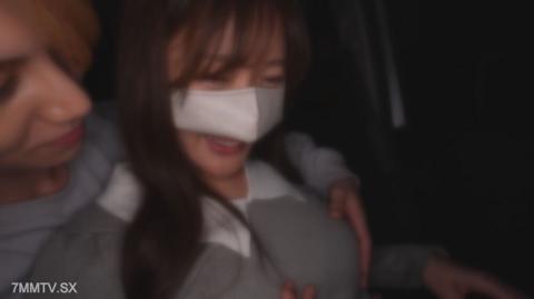 ⭐50％OFF(990日幣OFF)⭐8/16截止⭐【Ｈ罩杯的美爆乳色情太太】老公不理她，欲求不滿的妻子在車內吸好看年輕男人的雞巴，誘他口內射精。然後前往禁忌的家中… | FC2電子市場
