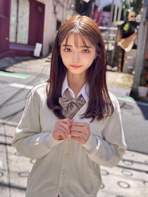 ※今日限定※『138cm/體脂肪率9.2/腹肌爆炸』西班牙混血矮個模特兒18歲　扭曲臉孔的超激烈插入拍攝・內射　※先到先得特別優惠 | FC2電子市場