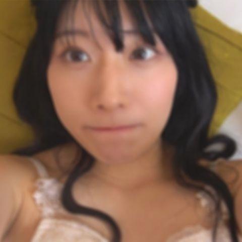 「…オナニー止まらなかったの…中に出されるの想像して…だからいっぱい中に出してほしいの♡」と、中出し懇願する超かわいい若妻に何度もたくさん中出し。
